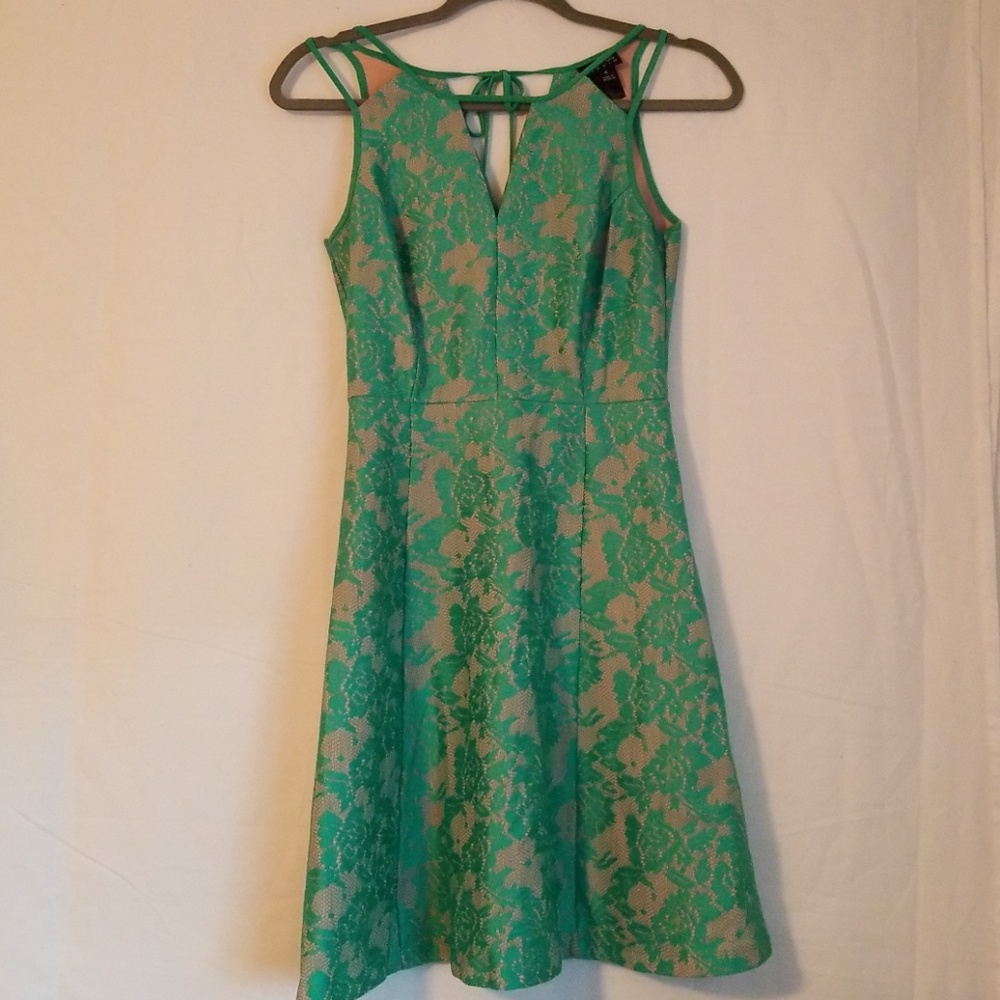 Enfocus studio dress